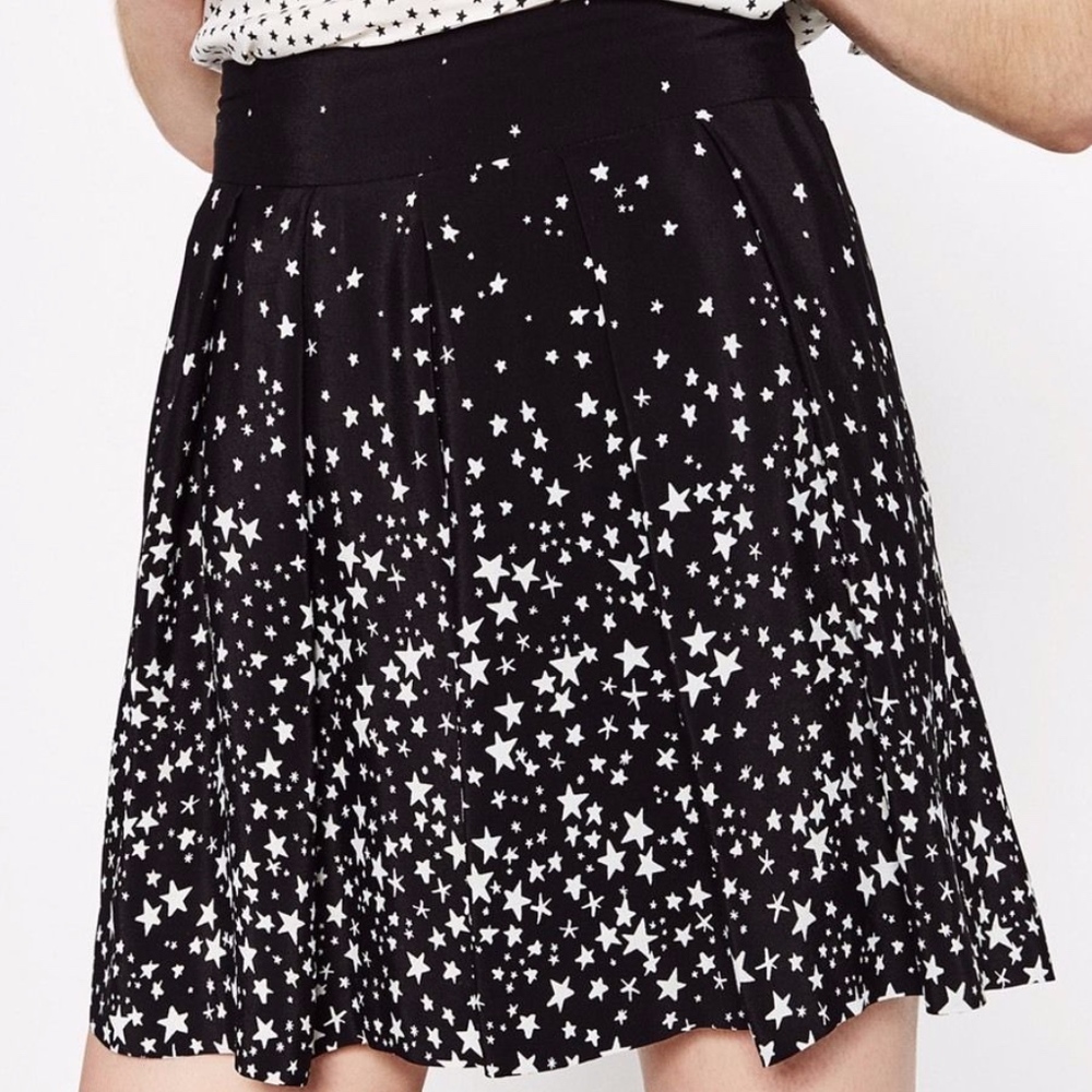 ZARA Black & White Star Print Shorts_2